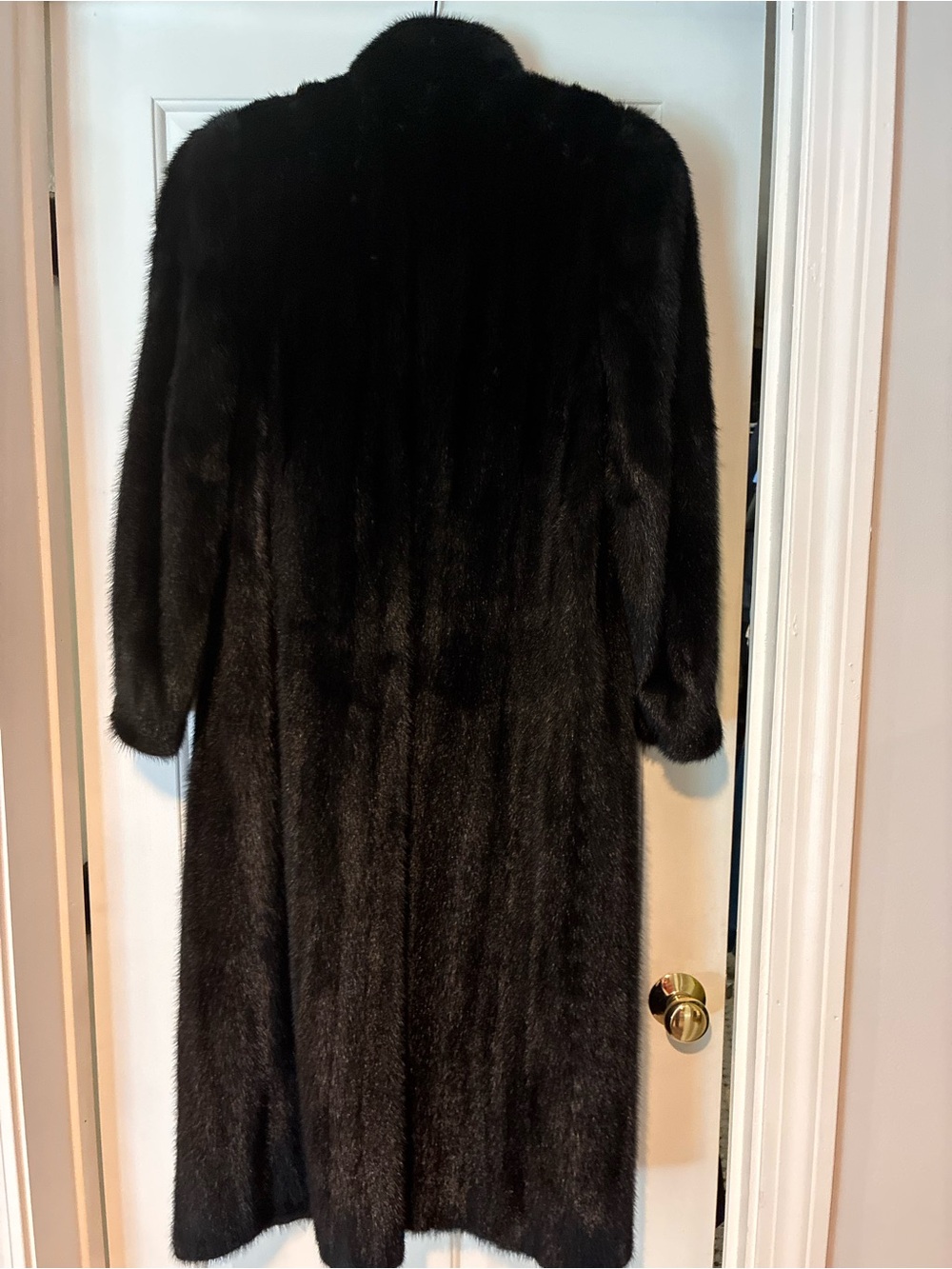 Luxurious Black Real Mink Coat